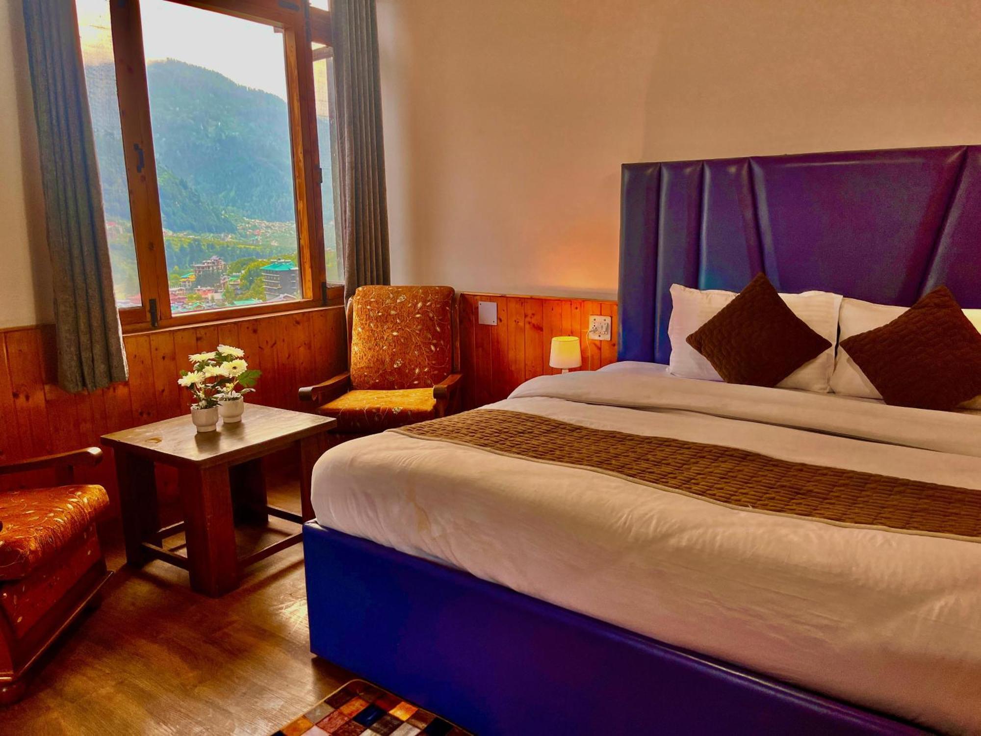 Himalayan Nomad Cottage, Manali ! All 2 Bedroom Independent Cottages ! Personal Lawn Every Cottage ! Parking ! Scenic Mountains View ! Spacious Rooms ! Kültér fotó