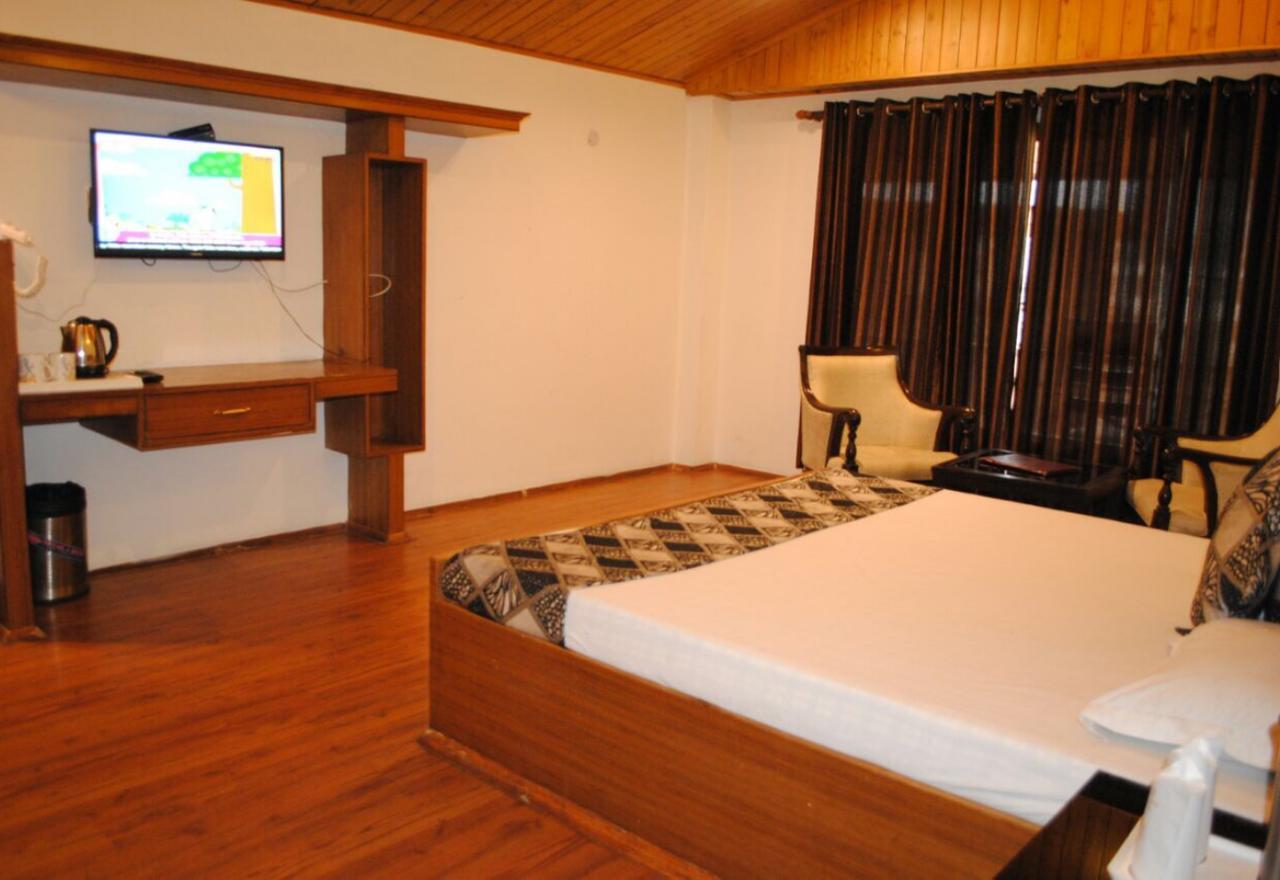 Himalayan Nomad Cottage, Manali ! All 2 Bedroom Independent Cottages ! Personal Lawn Every Cottage ! Parking ! Scenic Mountains View ! Spacious Rooms ! Kültér fotó