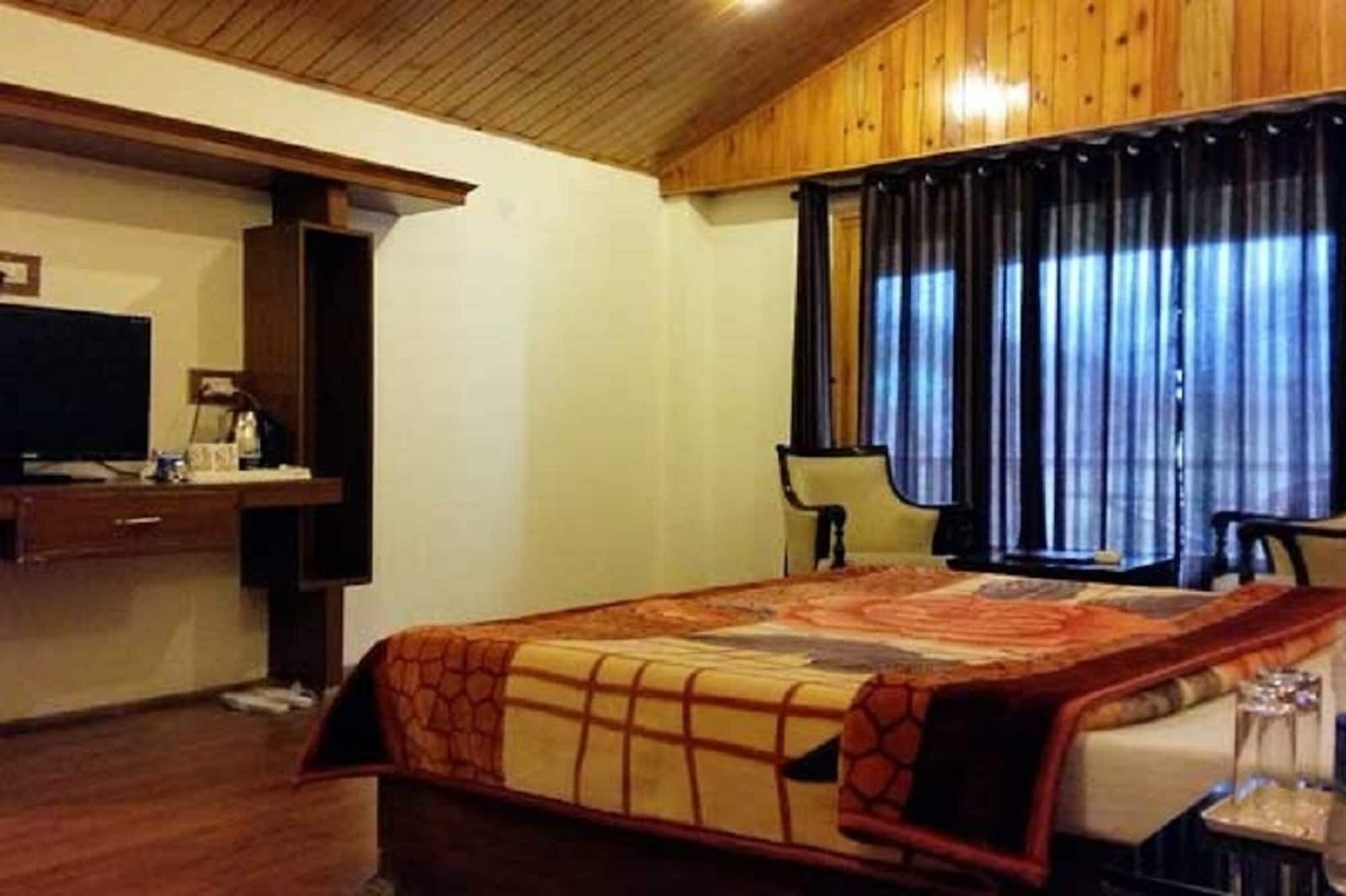 Himalayan Nomad Cottage, Manali ! All 2 Bedroom Independent Cottages ! Personal Lawn Every Cottage ! Parking ! Scenic Mountains View ! Spacious Rooms ! Kültér fotó